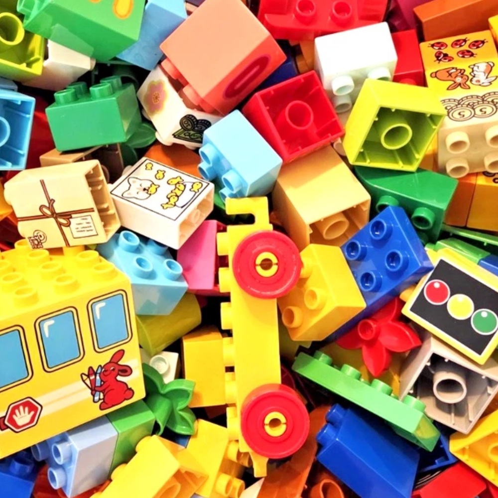 LEGO DUPLO Bulk Lot of 100 Pieces includes figure or animal - Picture 4 of 4